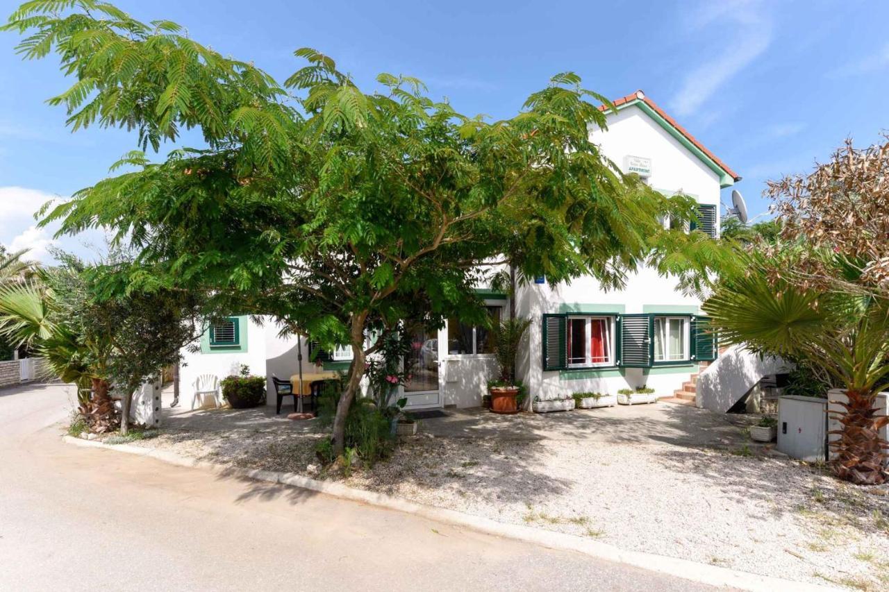 Apartments In Vir/Insel Vir 34750 Екстериор снимка