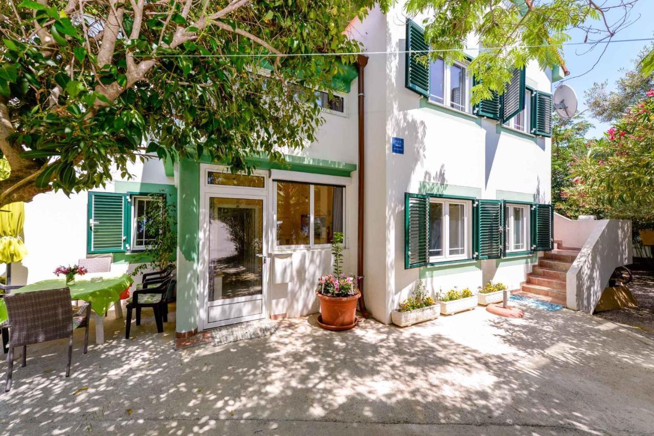 Apartments In Vir/Insel Vir 34750 Екстериор снимка